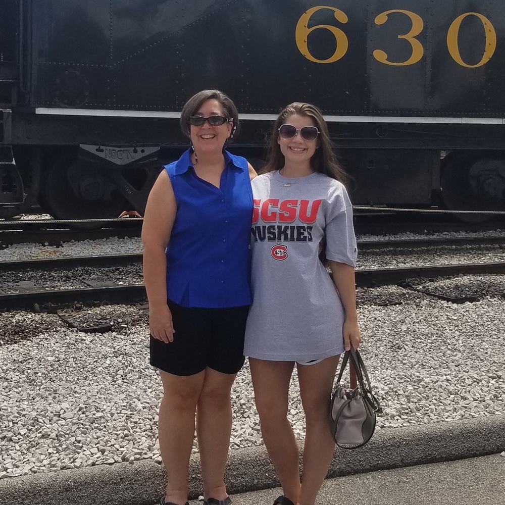 Meet your Posher, Hannah